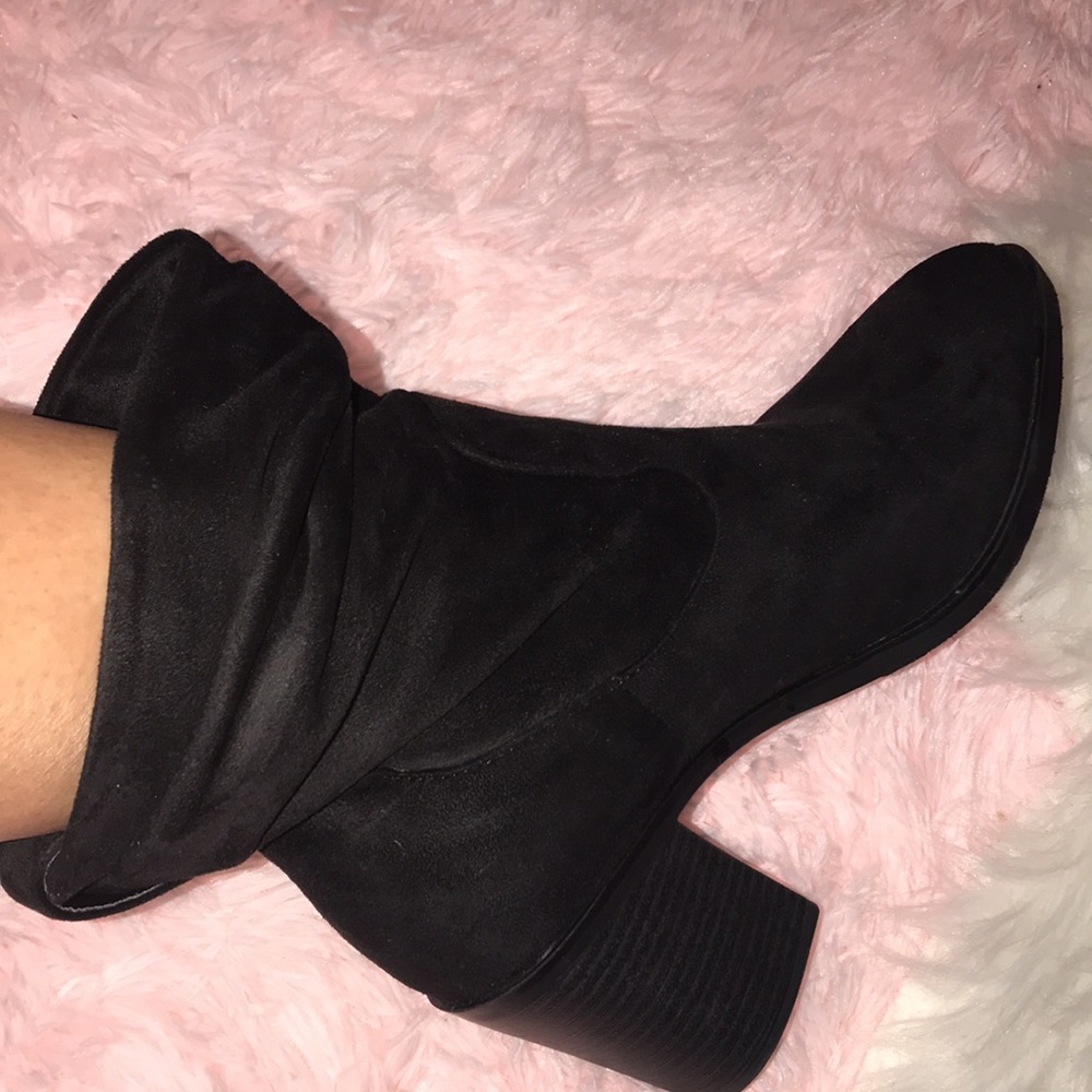 Size 7.5 - Picture 4 of 5